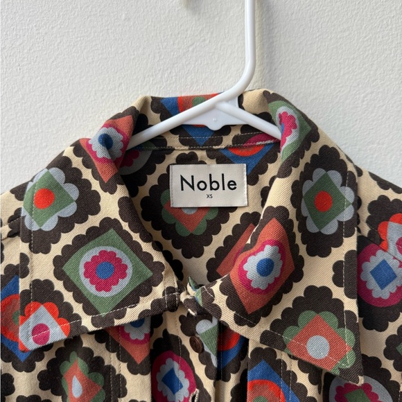 Noble Women's Geometric Patterned Blazer - Picture 2 of 2